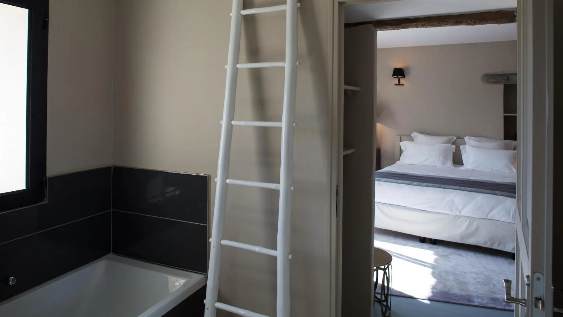 Hotel La Maison De Crillon France